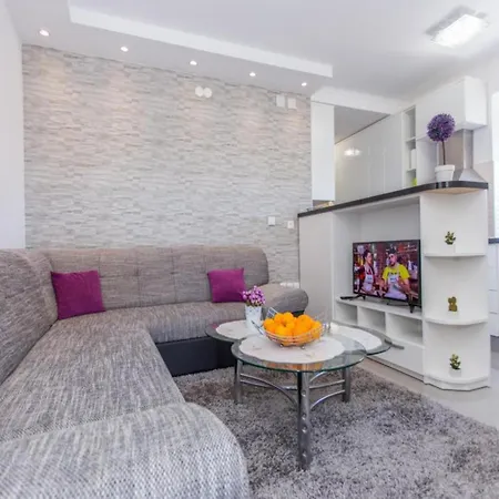 Moja - Two Bedroom With Terrace